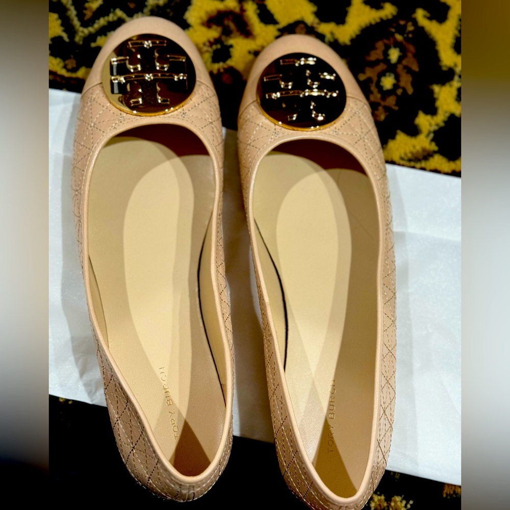 Brand new without box, Tory Burch Minnie quilted ballet flats size 11